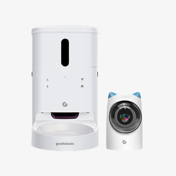 LuxNourish automatic feeder with cat-ear pet camera, front close-up | grantclassic
