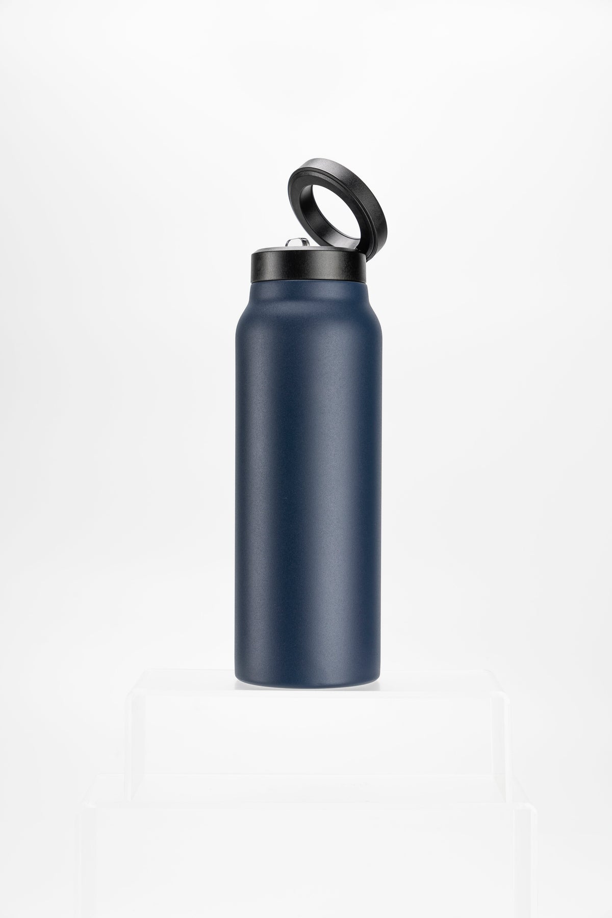 MagAura magnetic insulated tumbler, 710 ml — Image 5 | grantclassic