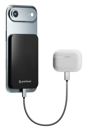TITANSHIELD Air charging an iPhone wirelessly and AirPods by cable at the same time
